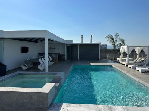 Maria Luxury Villa gîte à louer Pendeskoúfion