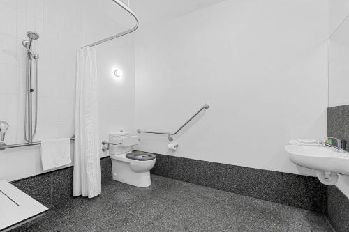 The Electric Hotel – Geelong, FL