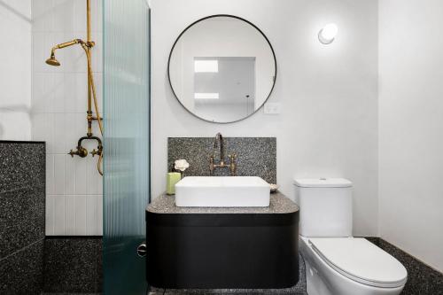 The Electric Hotel – Geelong, FL