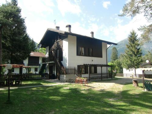 Ferienwohnung für 4 Personen  2 Kinder ca 75 m in Pur-Ledro, Trentino Ledrosee, Ferienwohnung in Mezzolago