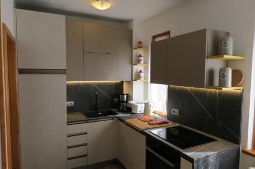 Ferienwohnung für 4 Personen  2 Kinder ca 75 m in Pur-Ledro, Trentino Ledrosee in Mezzolago