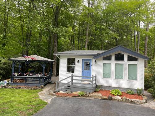 River Run - Linville Land Harbor in Newland, USA