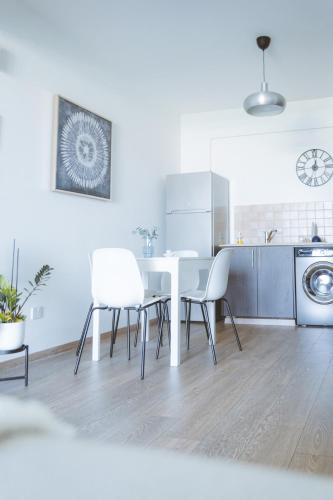 Blue Touch Pervolia Paradise Near The Beach in بيريفوليا