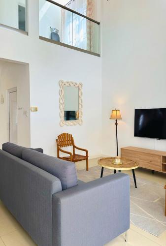 Charming Villa with Private Pool - Tap to explore photos