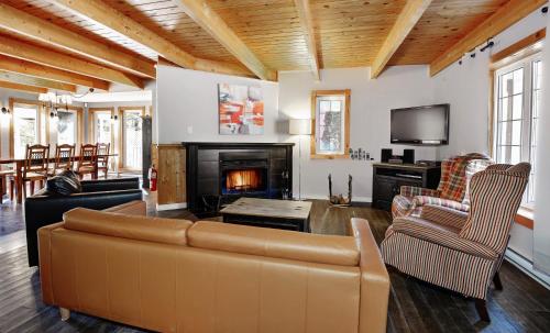 Chalets Alpins - 11 Chemin des Skieurs in Stoneham (QC)