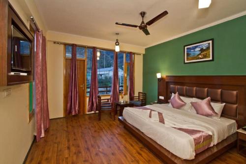 Hotel Tribhuvan Ranikhet Near Mall Road - Mountain View -Parking Facilities - Excellent Customer Service Awarded - Best Seller