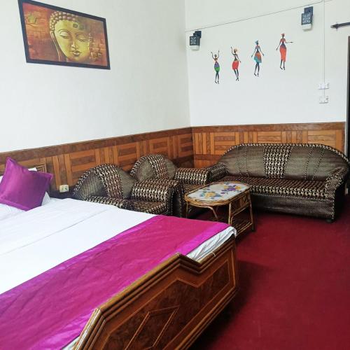 Hotel Tribhuvan Ranikhet Near Mall Road - Mountain View -Parking Facilities - Excellent Customer Service Awarded - Best Seller