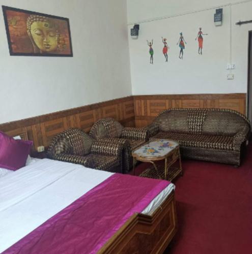 Hotel Tribhuvan Ranikhet Near Mall Road - Mountain View -Parking Facilities - Excellent Customer Service Awarded - Best Seller