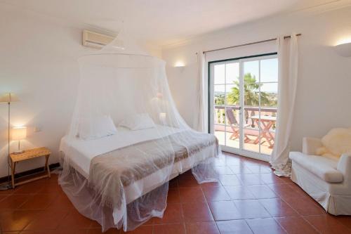 Villa Atlantico In Carvoeiro in ซาลิโกส