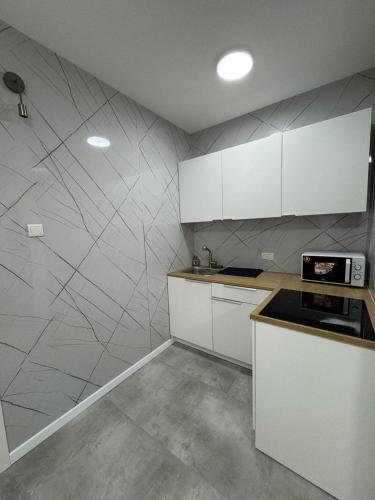 주방, Квартира с новым ремонтом in 나하리야
