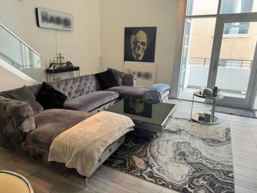 Luxury designed loft hotel 1 bedroom in Hollywood Image