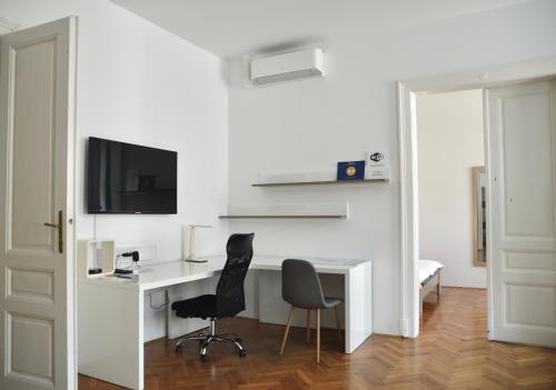 Three-Bedroom Apartment image 1