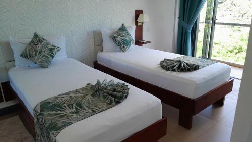 ISLA HOLIDAY HOME – Anse Royal
