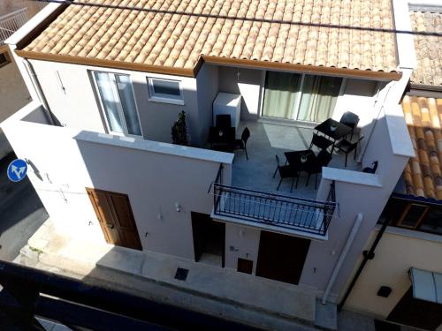 ALLUMARO HOUSE 4