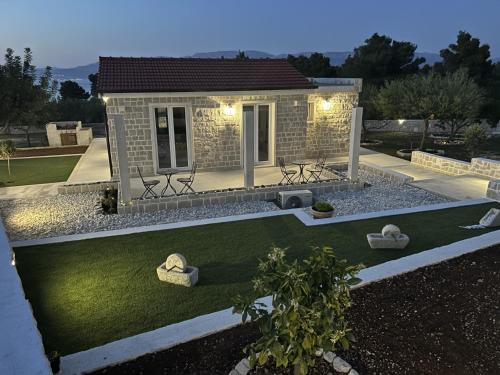 Villa Maginja - Accommodation - Sutivan