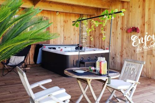 Studio Spa & Jardin - Location saisonnière - Mouchamps