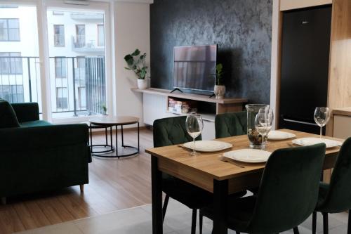 SpaceMore Apartments, Dmowskiego - 20 minut do RYNKU, Self Check-In 24H, Parking, City bikes, Breslavia