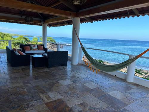 VILLA FLOREANA in Puerto Velasco Ibarra