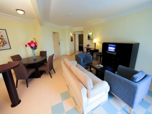 room detail thumbnail 1