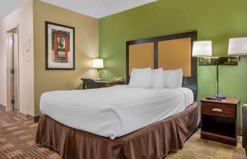 Extended Stay America Suites - Washington DC Germantown Milestone