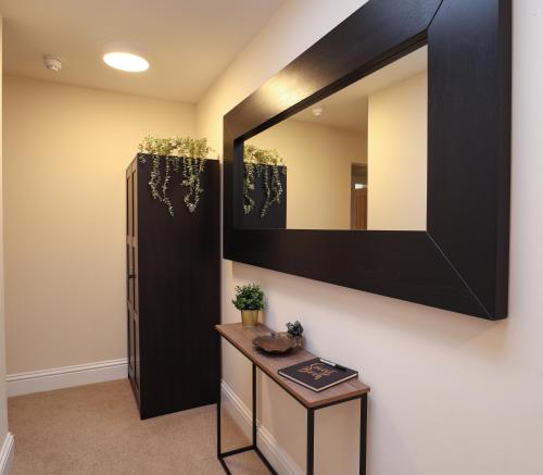 2 bedroom APT Eastbourne, Garden, Central, Contractors welcome - Apartment - Eastbourne