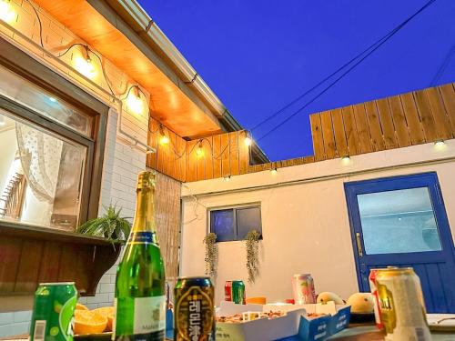 Yunseul- Garden House in the City with Korean Beauty, Soul