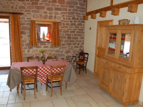 Gîte Taintrux 5 pièces 10 personnes - FR-1-589-232 - image 12