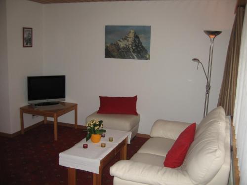 FERIENWOHNUNGEN Chalet Hohturnen - image 7