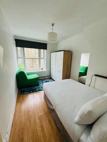 Lovely 2-bed 15 mins walk to The Shard, London (photo 8)