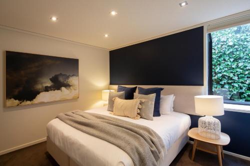 QT Paradise: Panoramic Views & Elegant Comfort - image 8