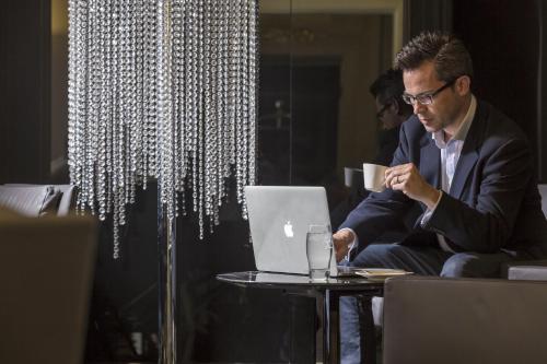 ザ クイーンズ ゲート ホテル