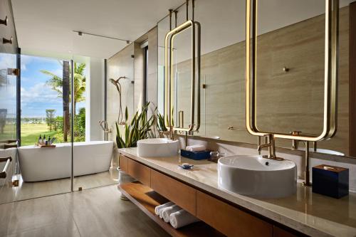 room detail thumbnail 2