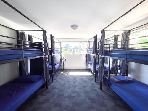 1 bunk bed