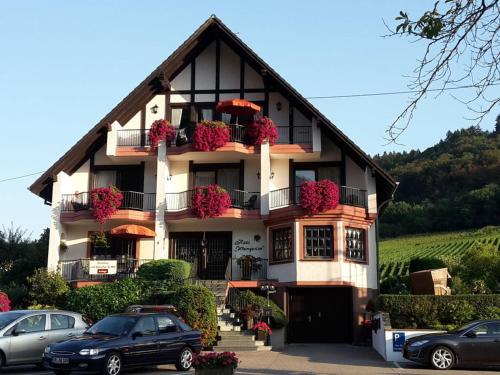 "Romantic" House Weingarten