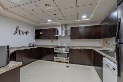 Balqis Residences I Spacious and Modern 4BDR I Palm Jumeirah, Dubai (photo 10)