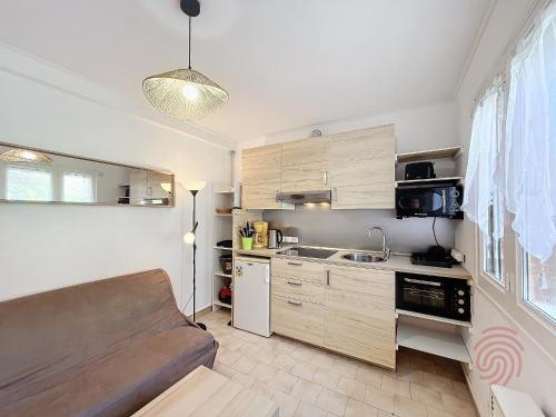 Appartement Lamalou-les-Bains, 2 pièces, 2 personnes - FR-1-451-192 (Charmant T2 avec terrasse Sud, parking, WiFi, animaux acceptes - proche thermes et centre Lamalou - ) in Lamalou Les Bains