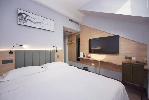 Dongdan Hotel Beijing - Tap to explore photos