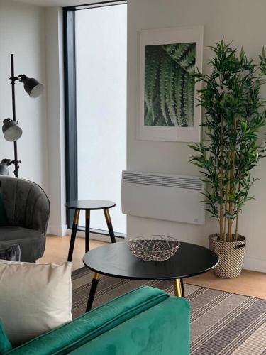 1 Bed Modern Apartment in a Converted Mill, Leeds (foto 8)