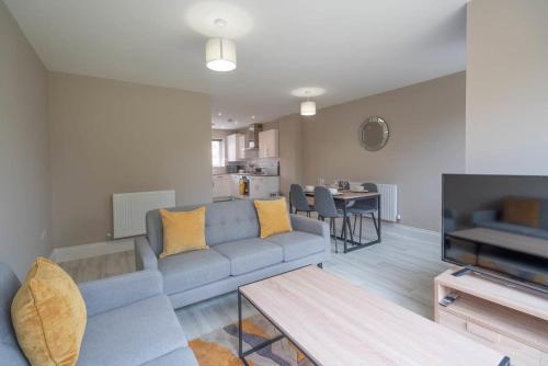 Fantastic 3BR House in Birmingham With Garden - image 7
