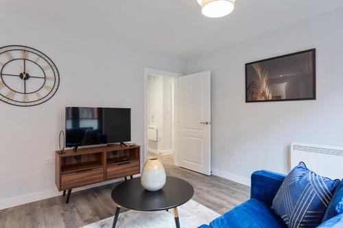 Modern Fabulous Flat in the Heart of Birmingham - image 12