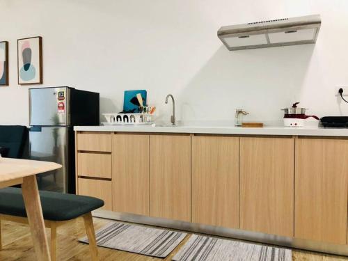 KL2-4pax studio nr KTM&Midvalley KL2-4pax studio nr KTM&Midvalley