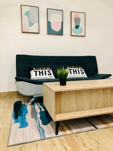 KL2-4pax studio nr KTM&Midvalley KL2-4pax studio nr KTM&Midvalley