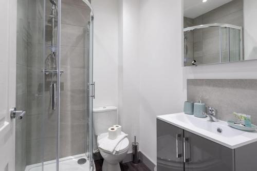 Cosy 1 Bed Apartment in Leeds, Лидс (фото 5)