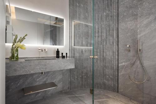 Superior Double Room image 5