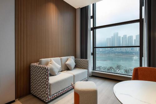 546761163 Holiday Inn Express Chongqing Nanbin Road by IHG