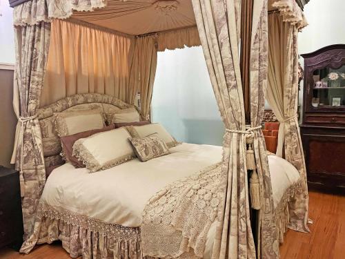Gold and Grapes Garden Suites in Rutherglen