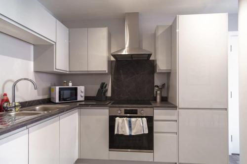 Modern 1 Bedroom Apartment in Liverpool, Liverpool (fotografie 10)
