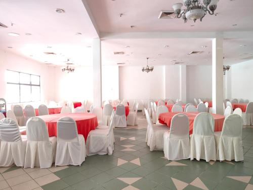 Restaurant, Bayu Beach Resort in Port Dickson