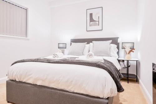 Spacious 2 Bed Apartment in Burton-on-Trent