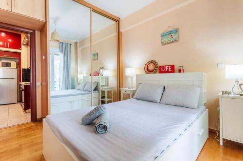 Athens Strawberry Hideaway - City Cozy Gem